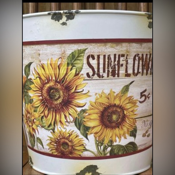 *Cream Distressed Sunflower Bucket - Picture 3 of 10